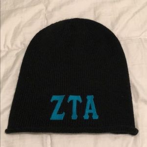 ZTA slouchy beanie!